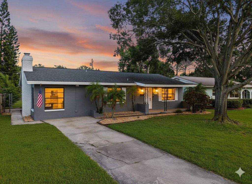Photo of 9033 3rd Street N, St Petersburg, FL 33702 (MLS # O6350753)