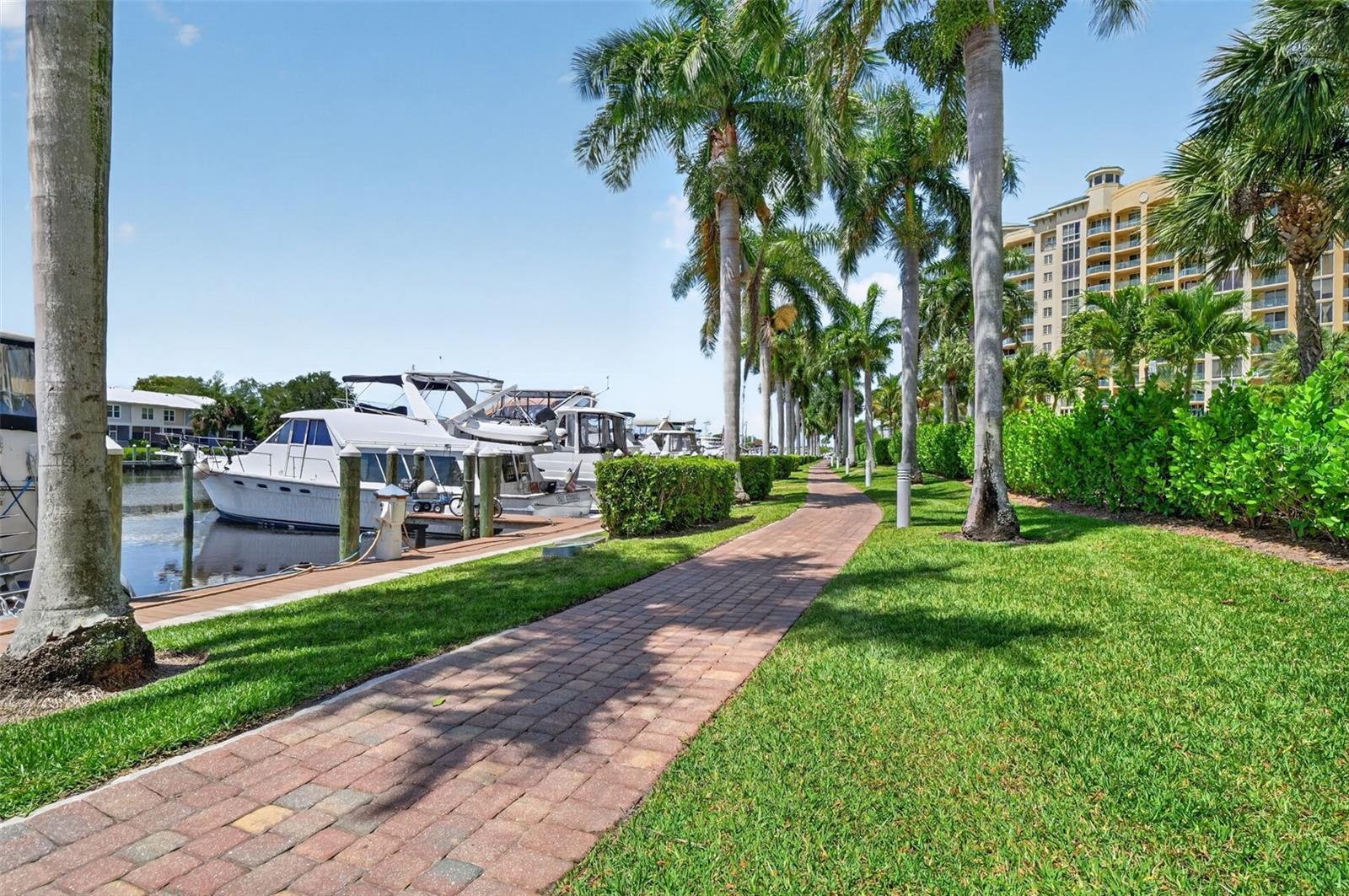 NORTH STAR YACHT CLUB - Residential