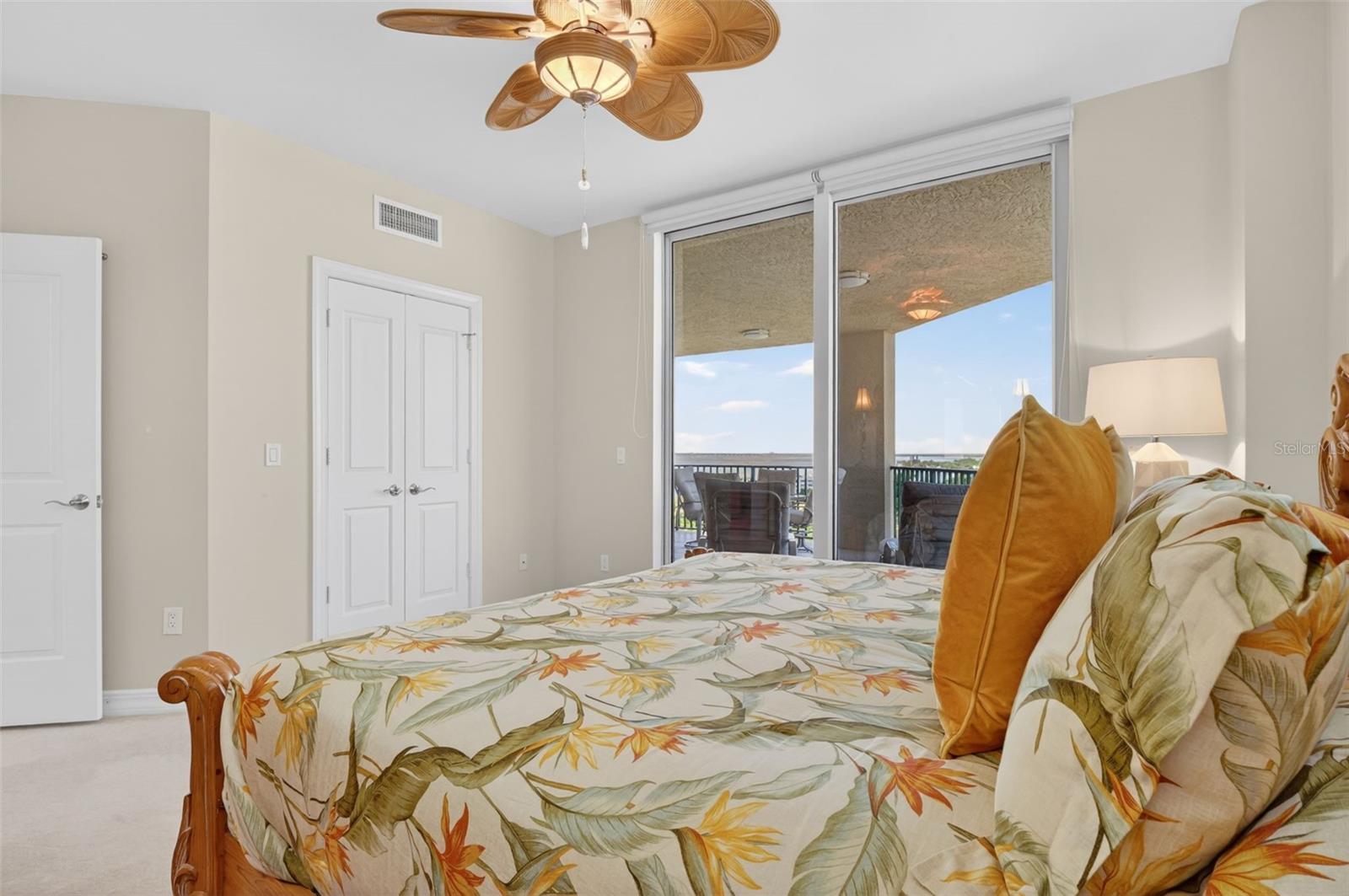 NORTH STAR YACHT CLUB - Residential