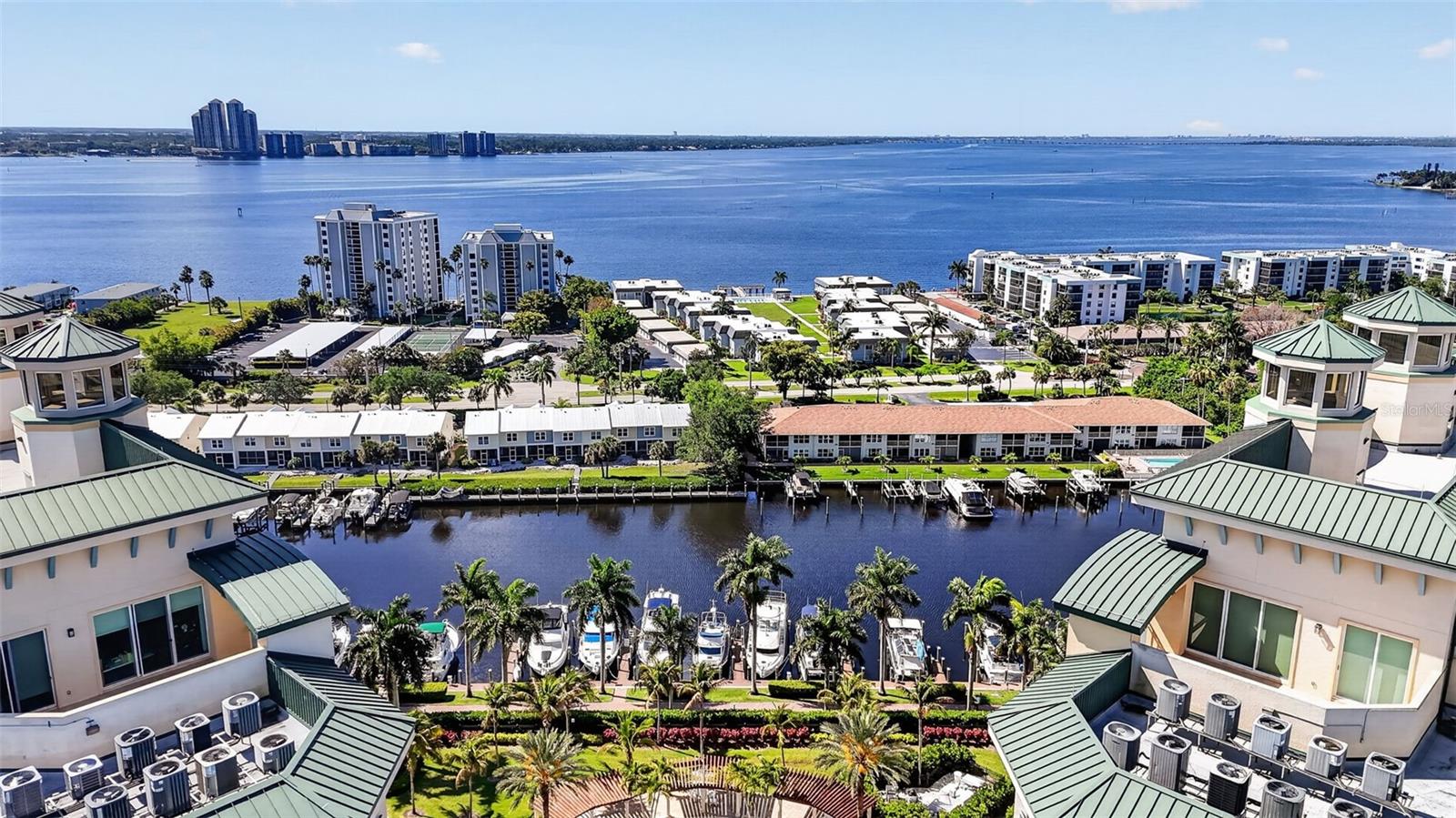 NORTH STAR YACHT CLUB - Residential