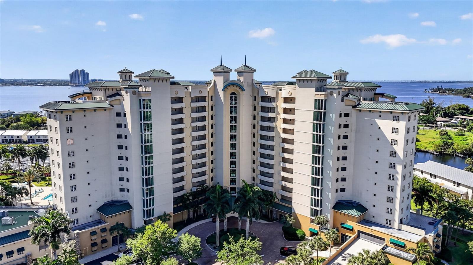 NORTH STAR YACHT CLUB - Residential
