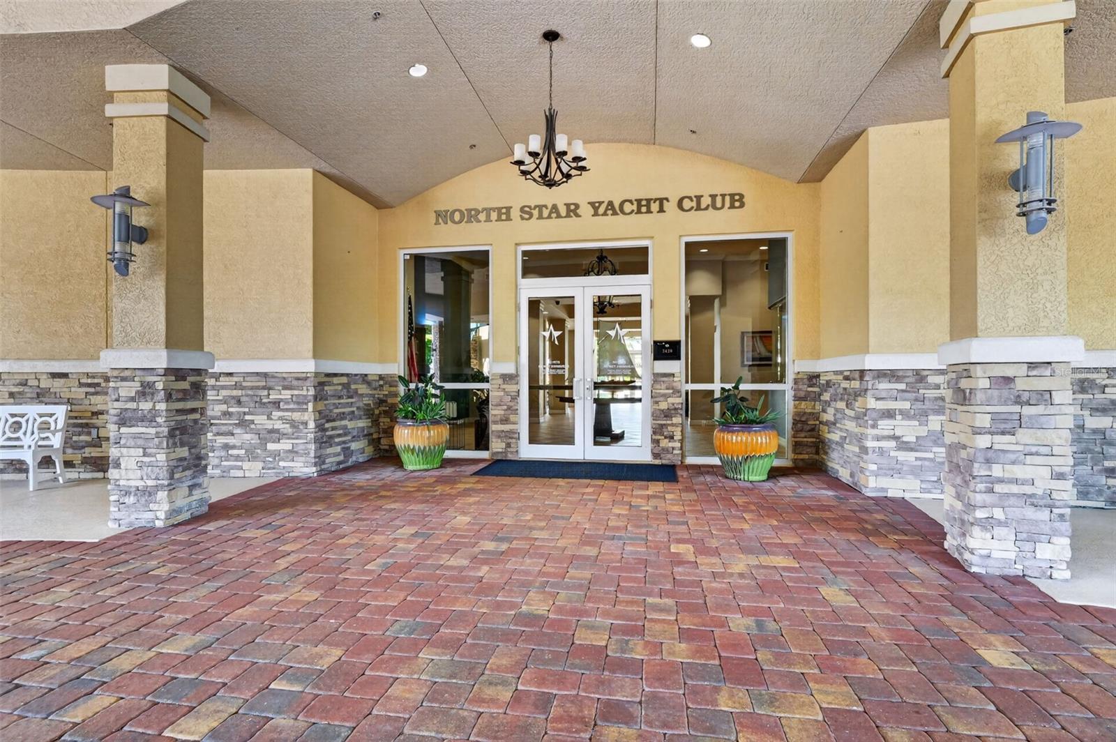 NORTH STAR YACHT CLUB - Residential