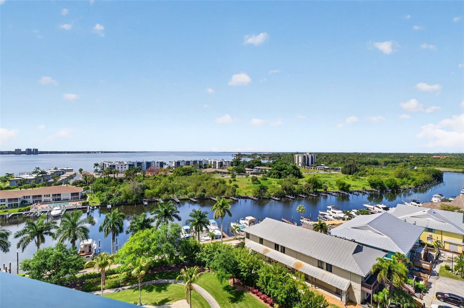 NORTH STAR YACHT CLUB - Residential