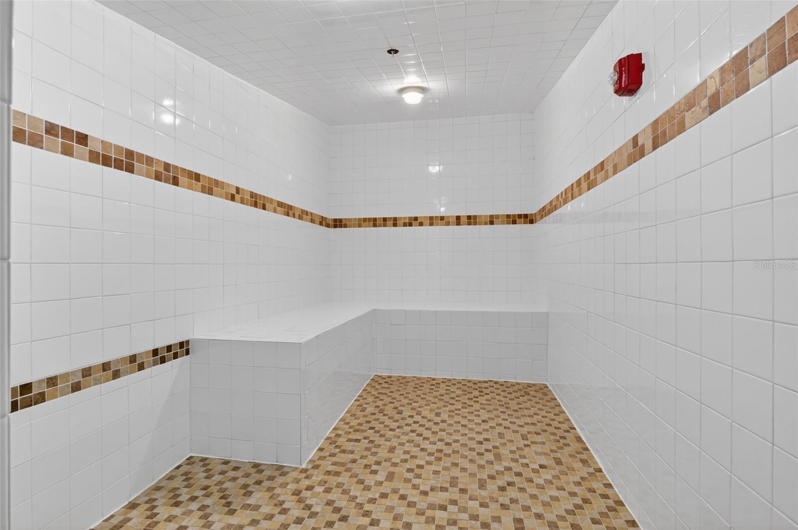 NORTH STAR YACHT CLUB - Residential