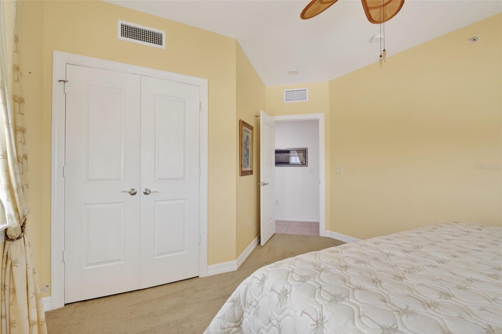 NORTH STAR YACHT CLUB - Residential