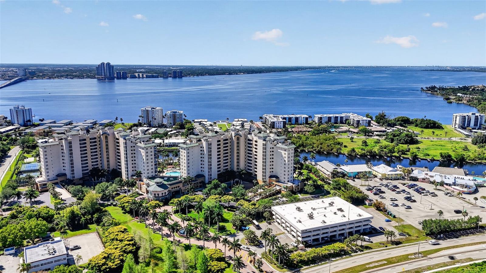 NORTH STAR YACHT CLUB - Residential