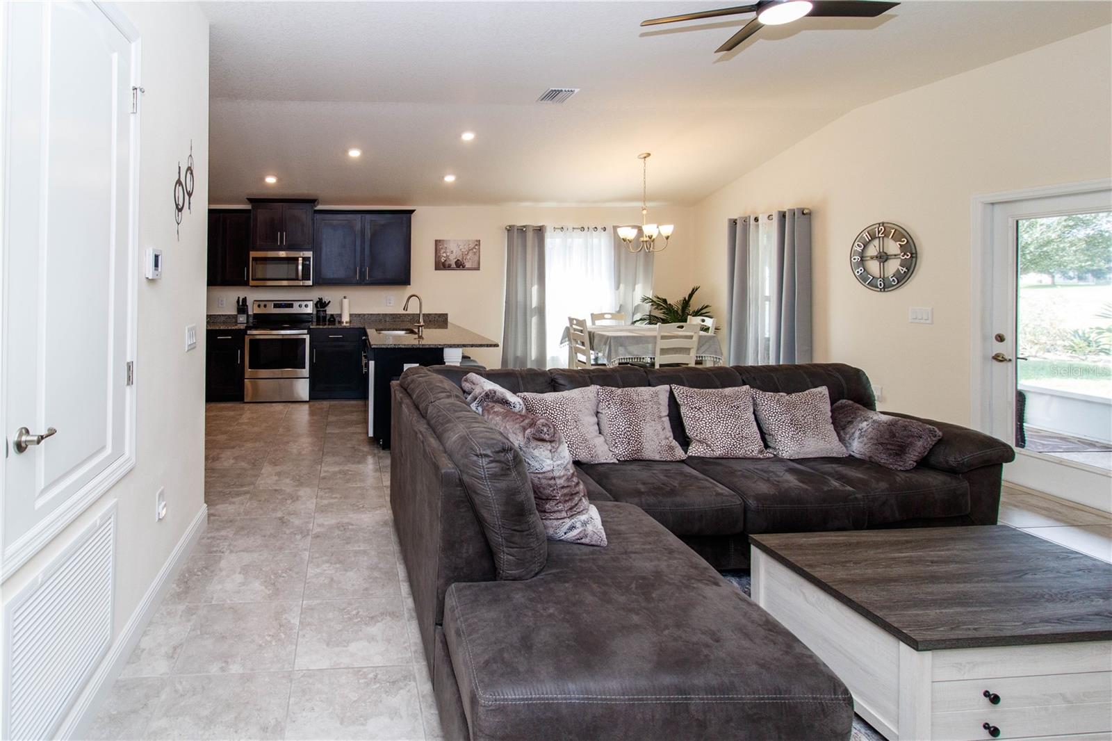 HIGHLANDS PH 01 - Residential