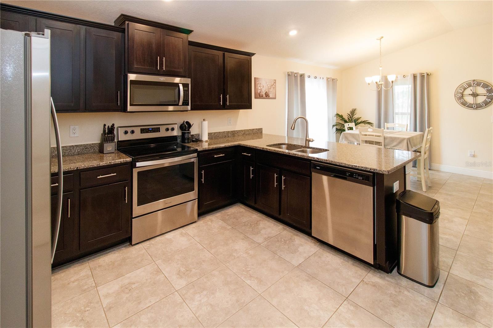 HIGHLANDS PH 01 - Residential