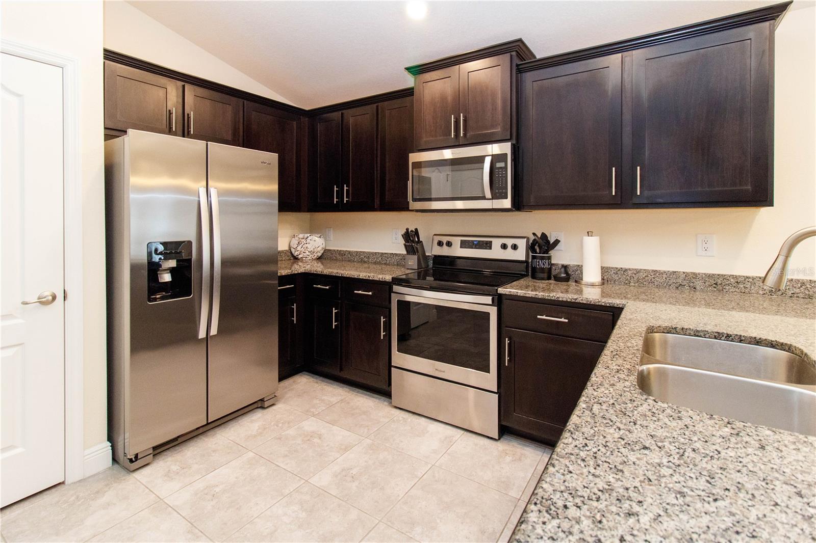 HIGHLANDS PH 01 - Residential