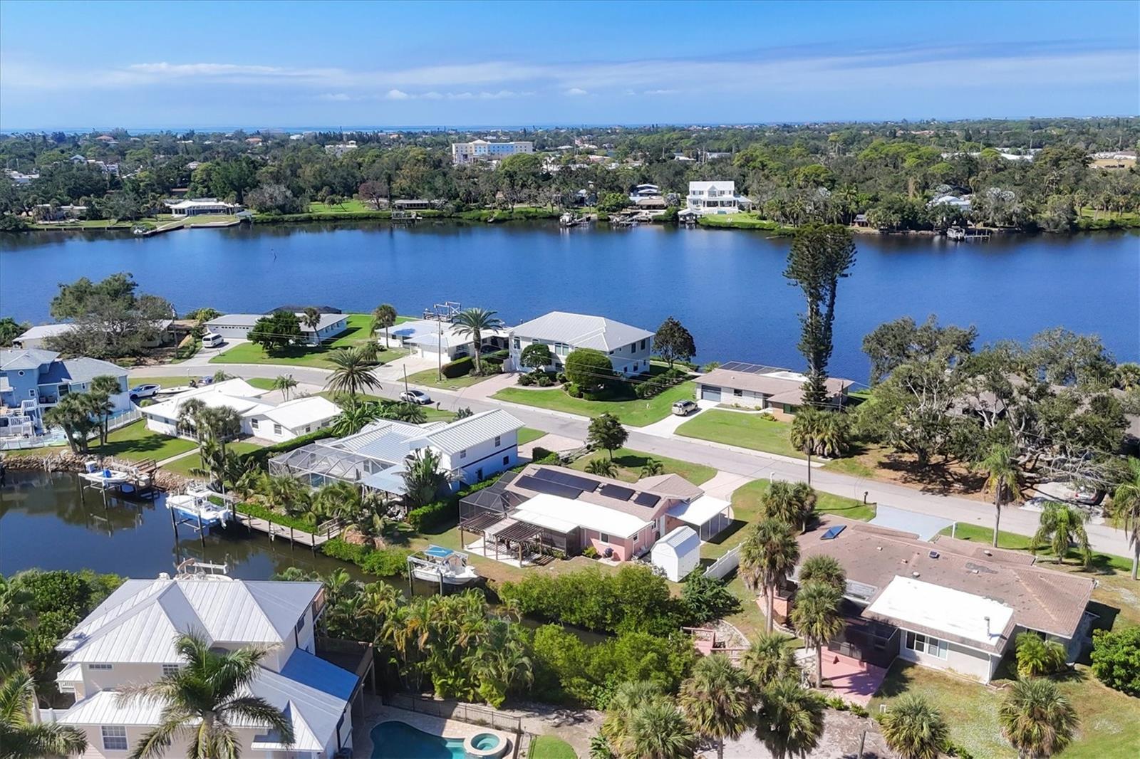 DONA BAY SHORES - Residential