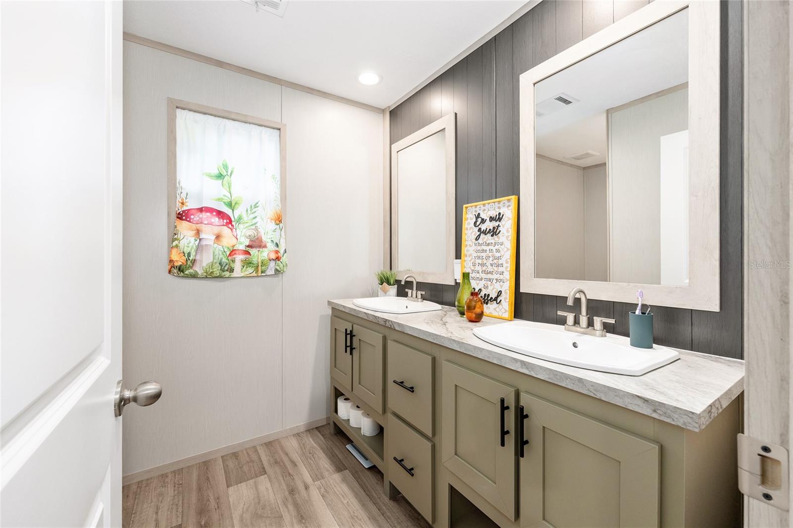 FT MCCOY ESTATE - Residential