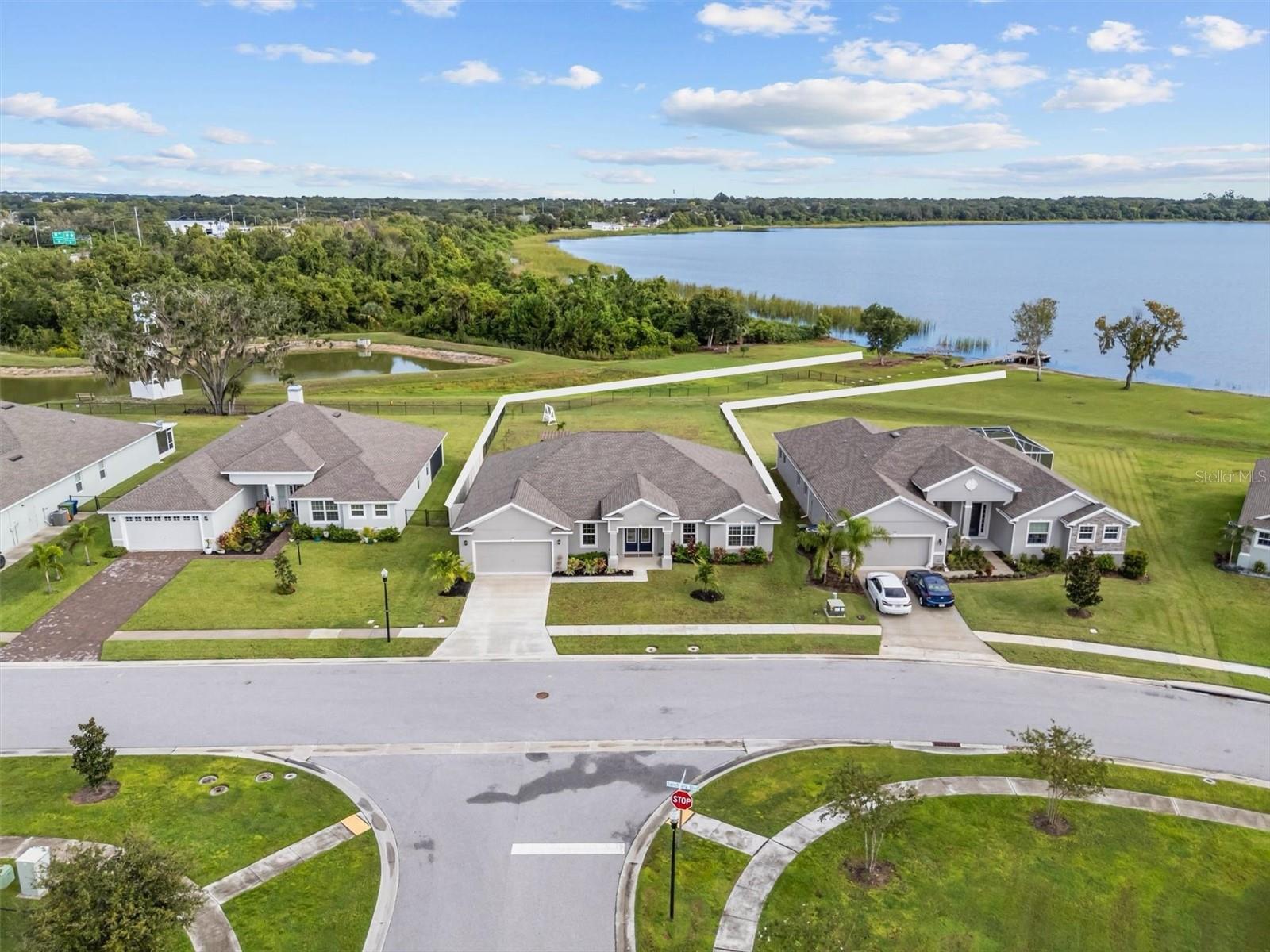 SANCTUARY BY THE LAKE PH 1 - Residential