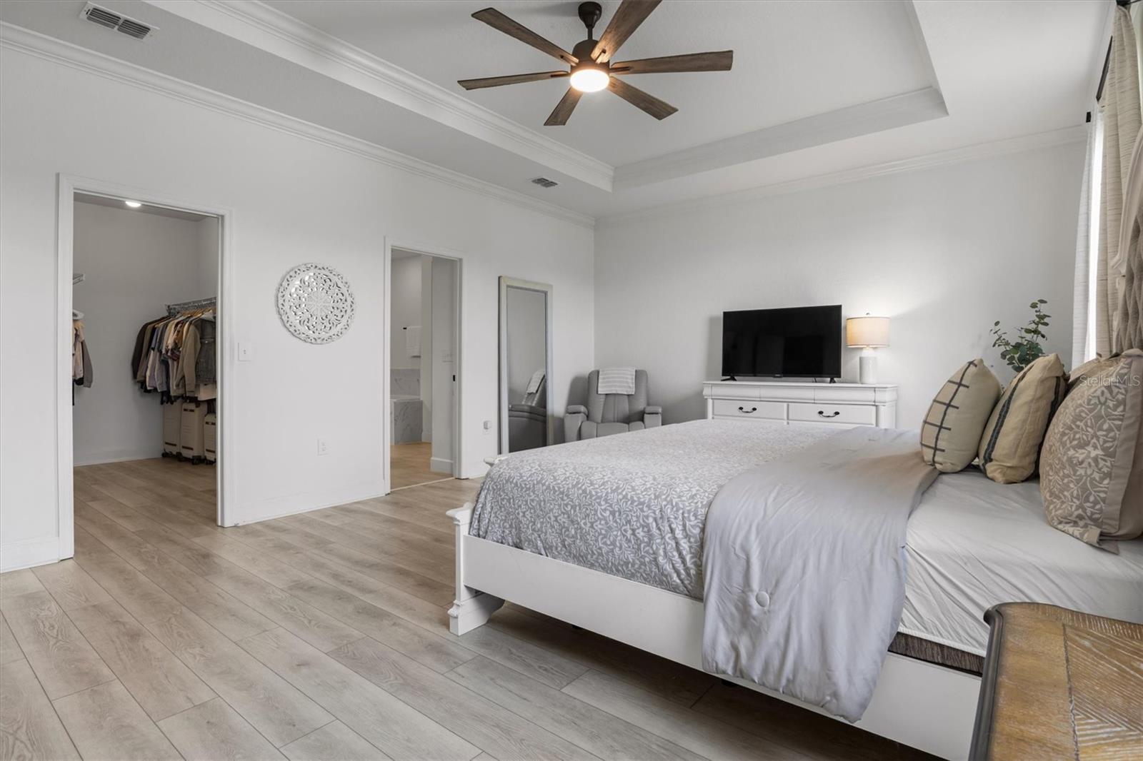SANCTUARY BY THE LAKE PH 1 - Residential