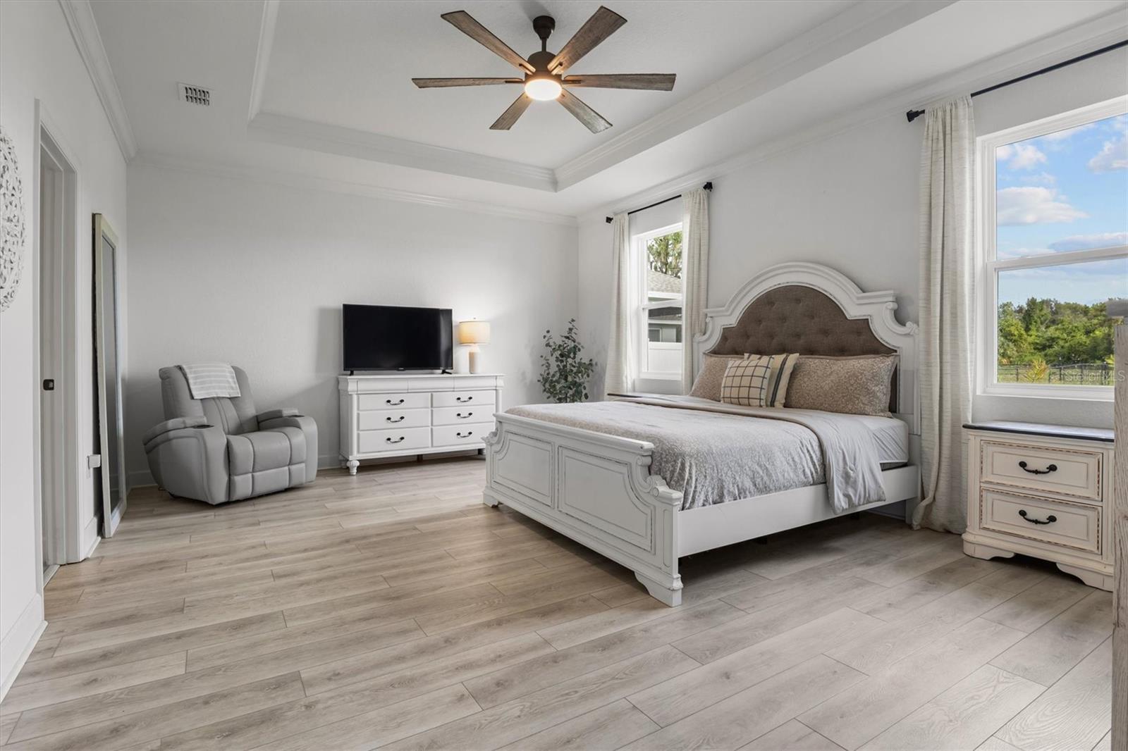 SANCTUARY BY THE LAKE PH 1 - Residential