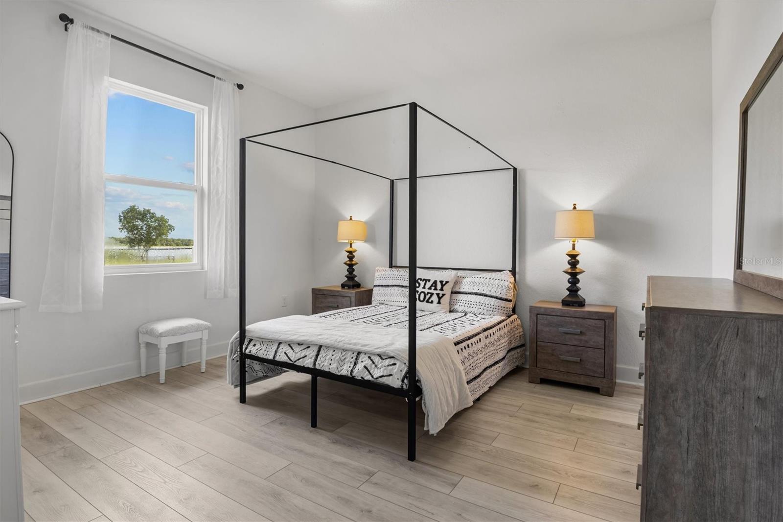 SANCTUARY BY THE LAKE PH 1 - Residential