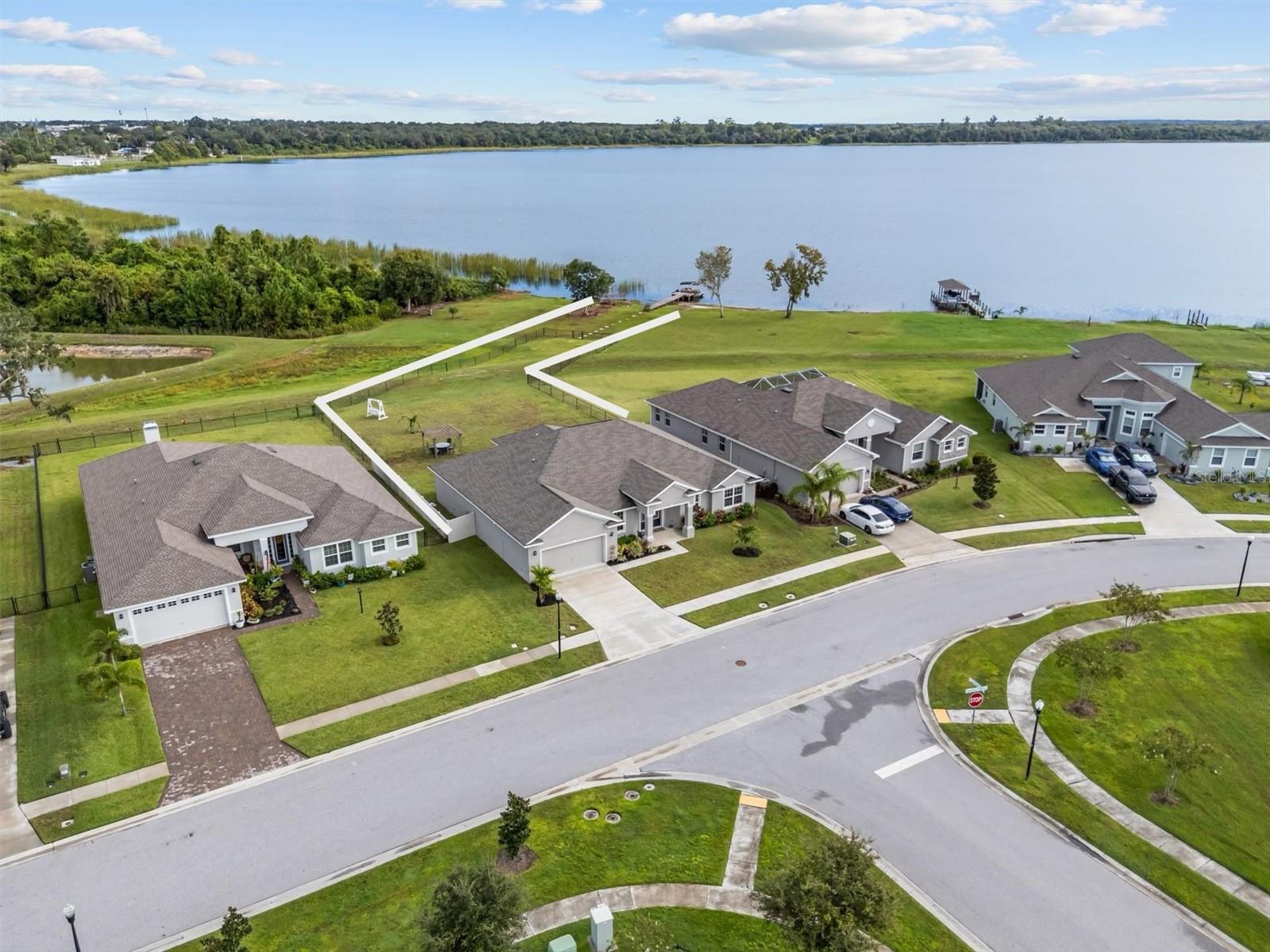 SANCTUARY BY THE LAKE PH 1 - Residential