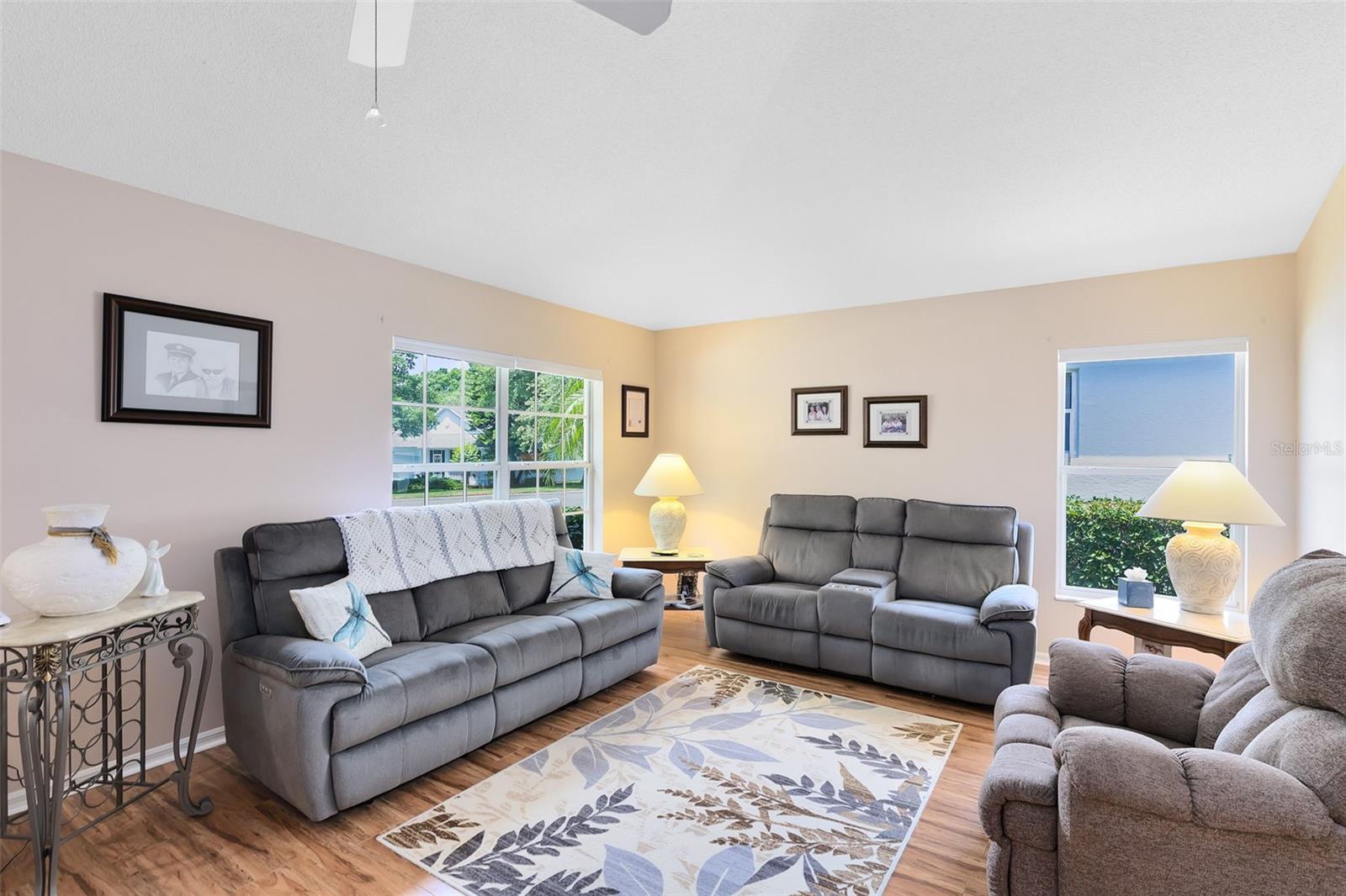 3661 KINGSWOOD COURT