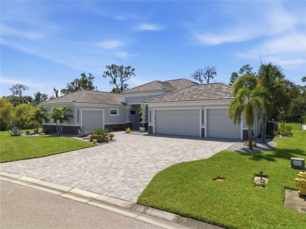 Photo of 3865 158th Avenue Circle E, Parrish, FL 34219 (MLS # A4703400)