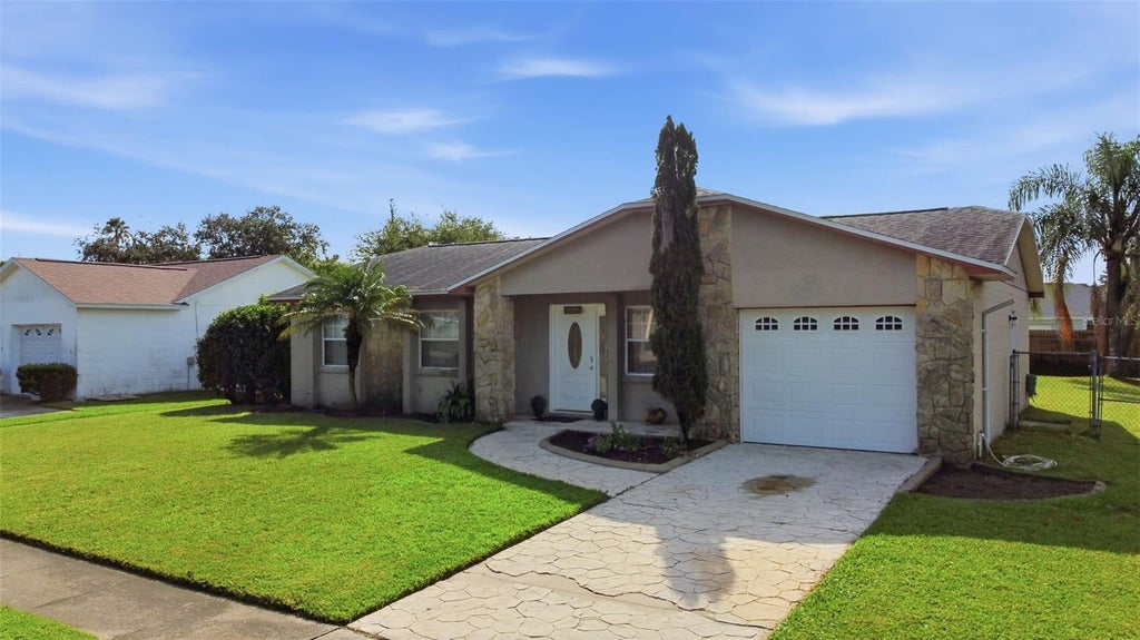 Photo of 7610 Autumn Pines Drive, Orlando, FL 32822 (MLS # O6440954)