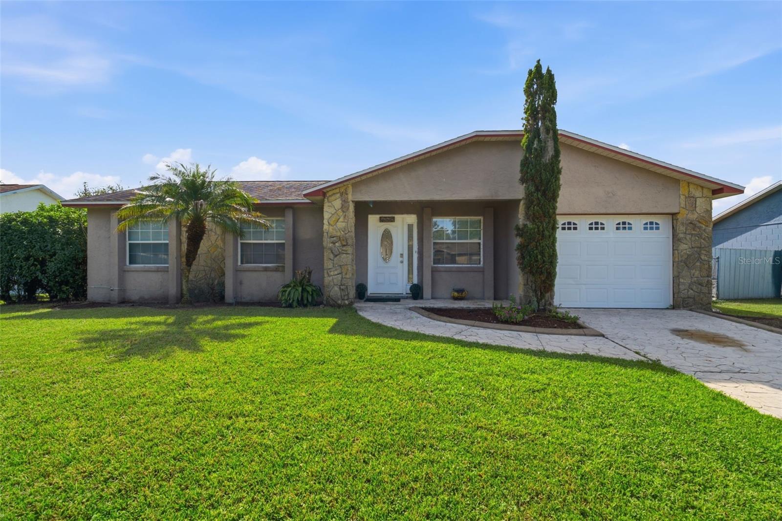 7610 AUTUMN PINES DRIVE