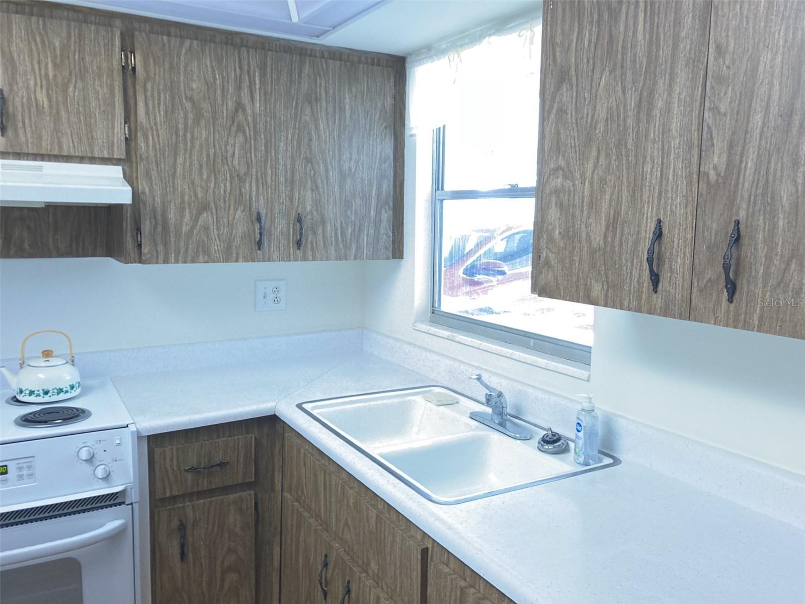 PARKWAY VILLAS - Residential
