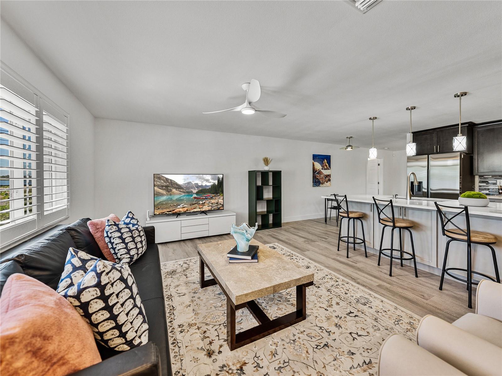 PASADENA ISLE - Residential