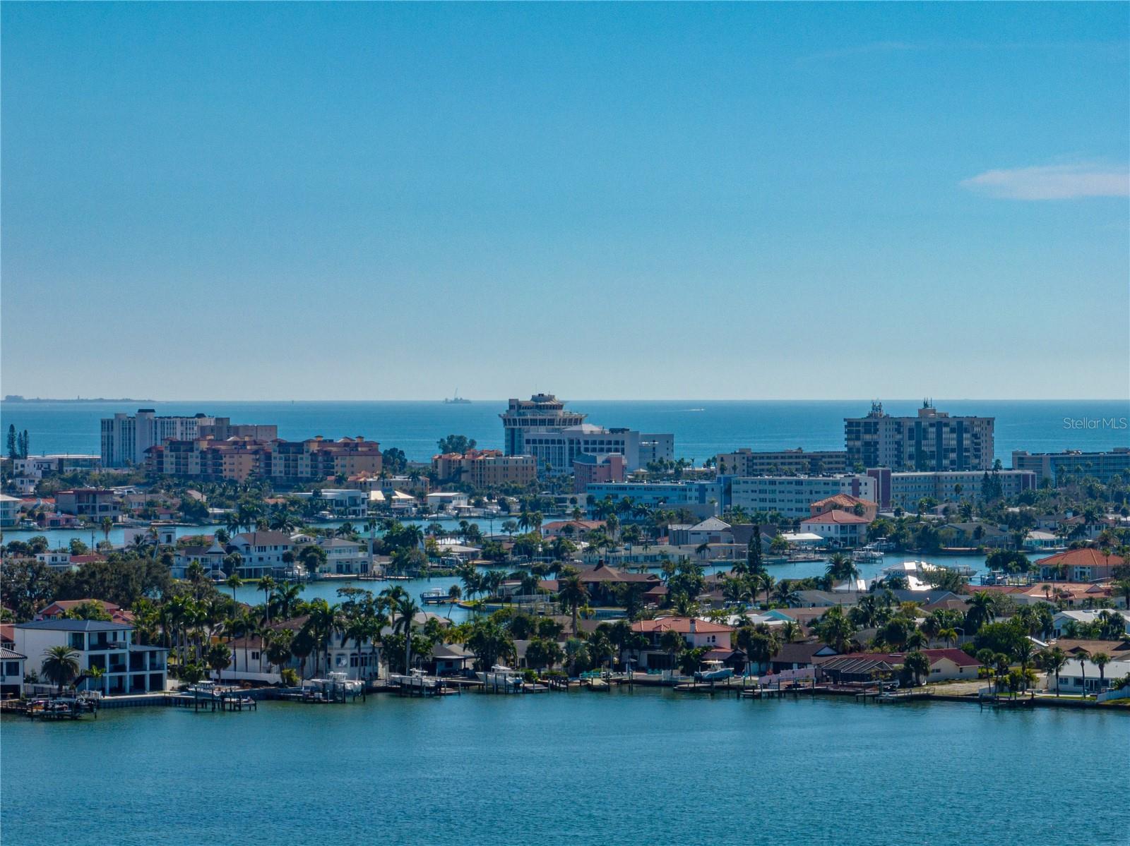 PASADENA ISLE - Residential