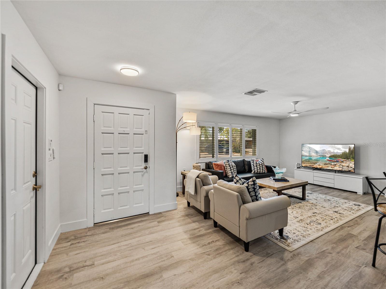 PASADENA ISLE - Residential