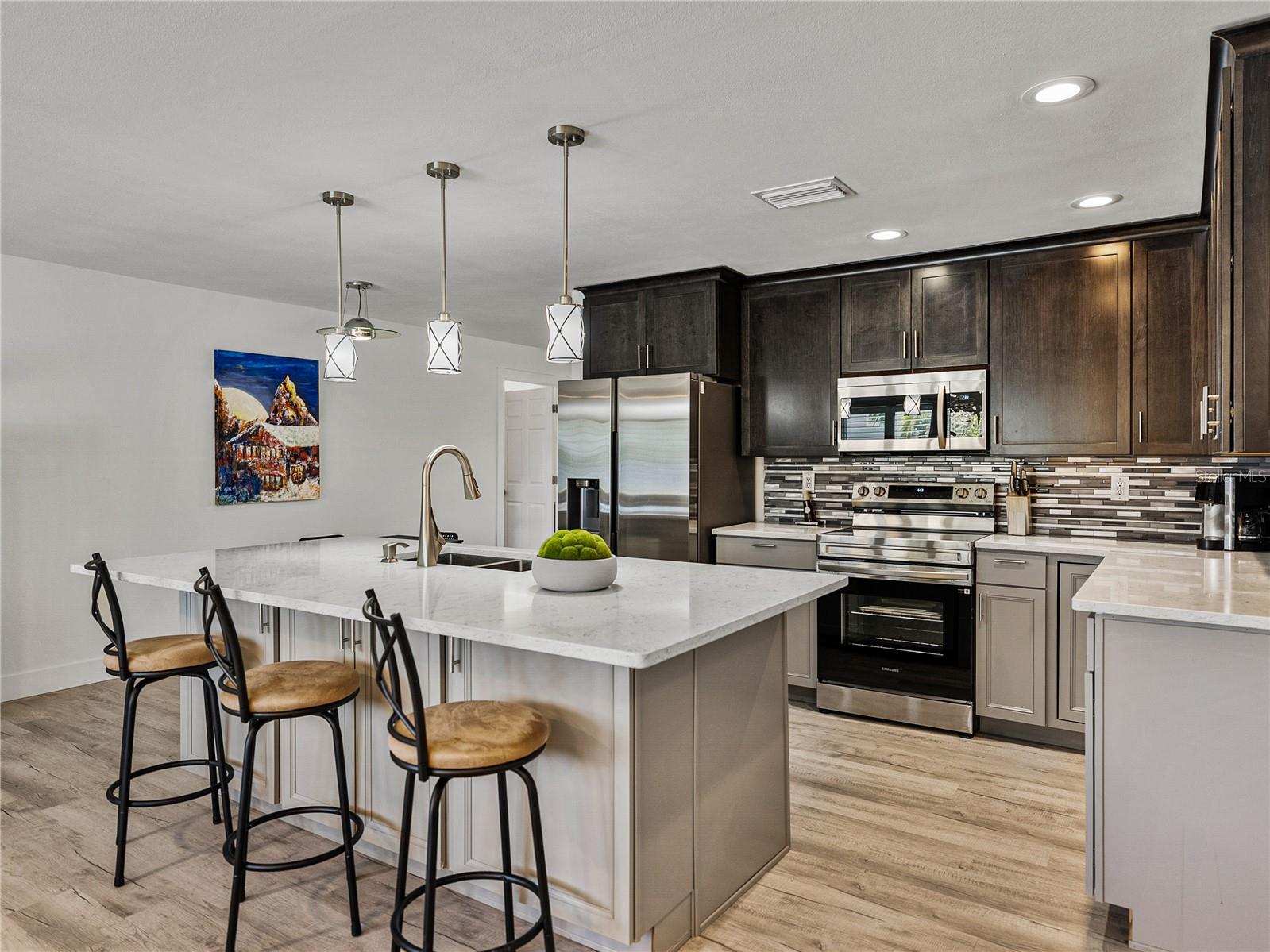 PASADENA ISLE - Residential