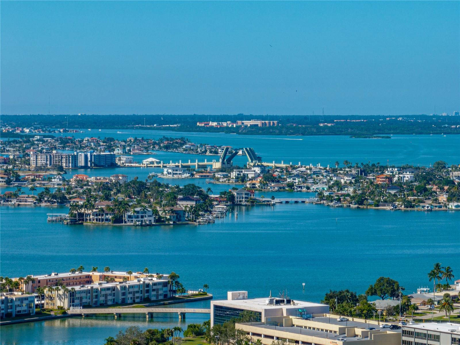 PASADENA ISLE - Residential