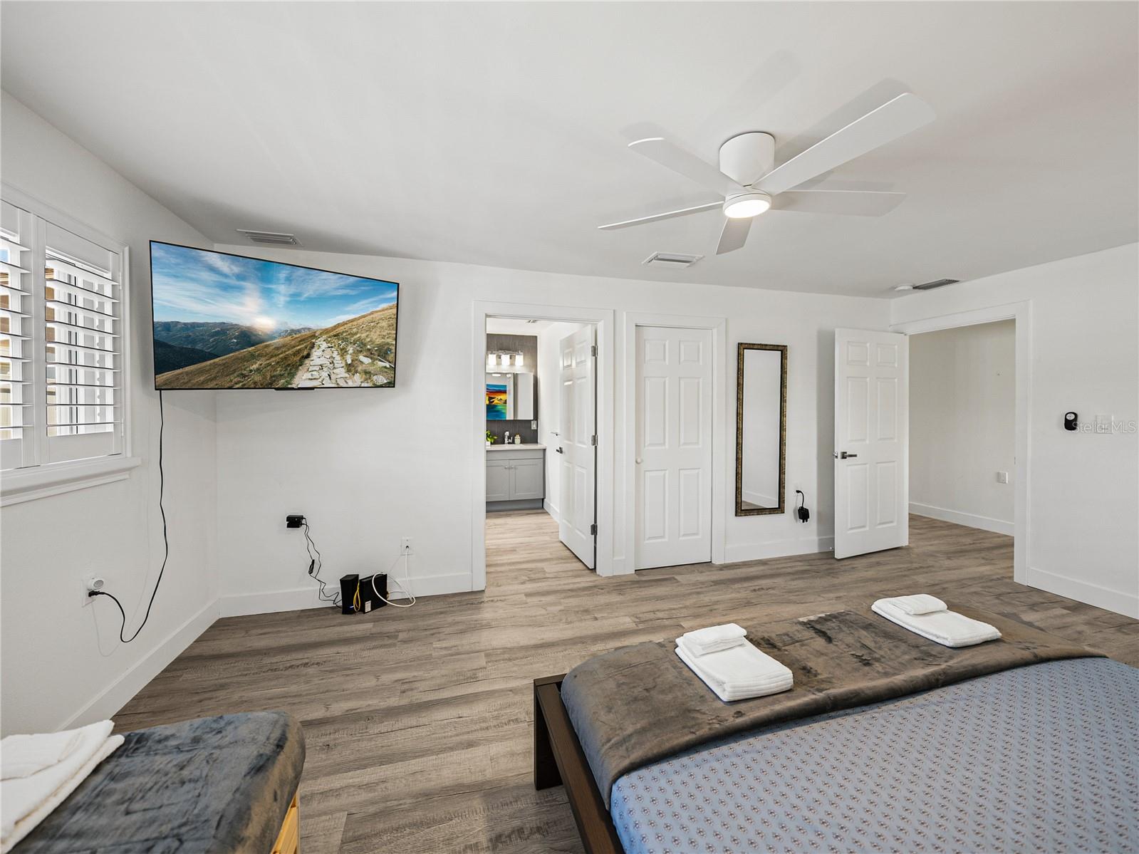 PASADENA ISLE - Residential