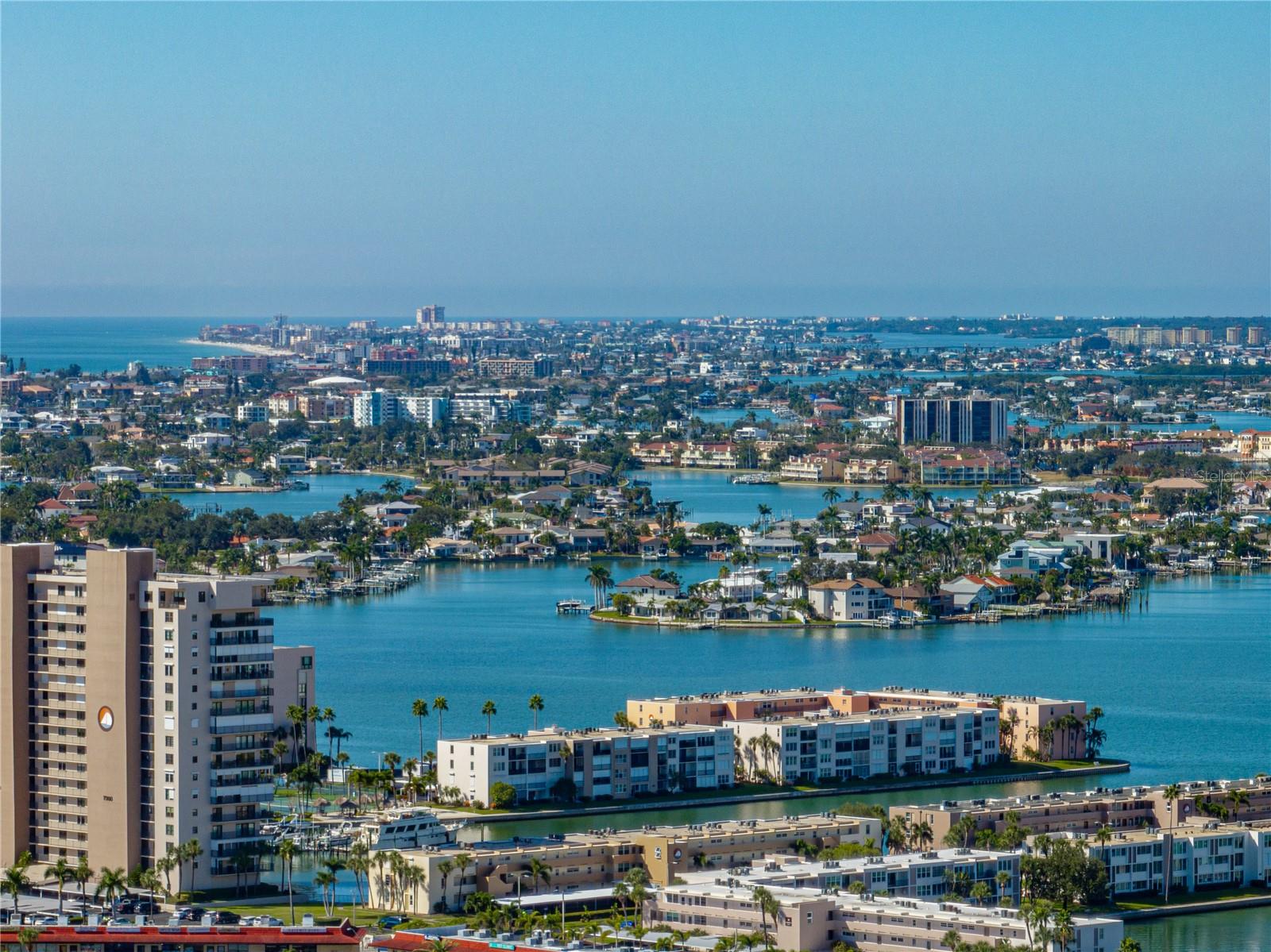 PASADENA ISLE - Residential