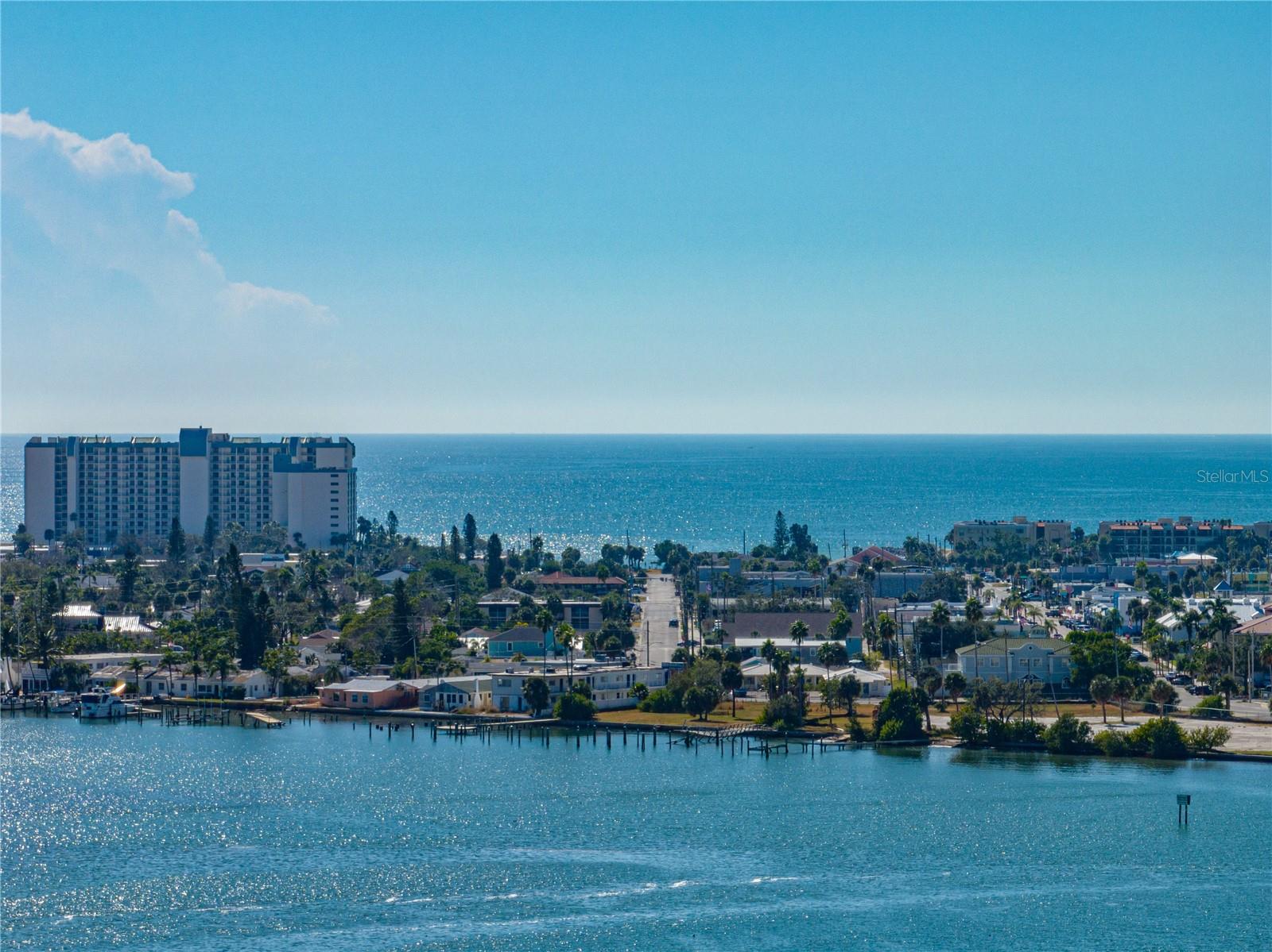 PASADENA ISLE - Residential