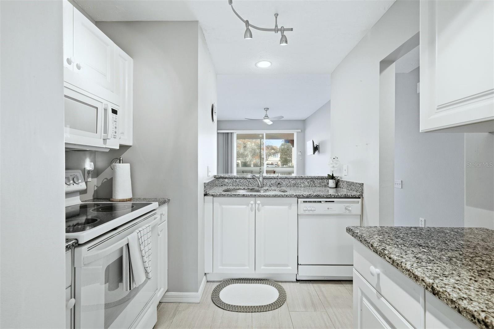 PLAZA DE FLORES - Residential