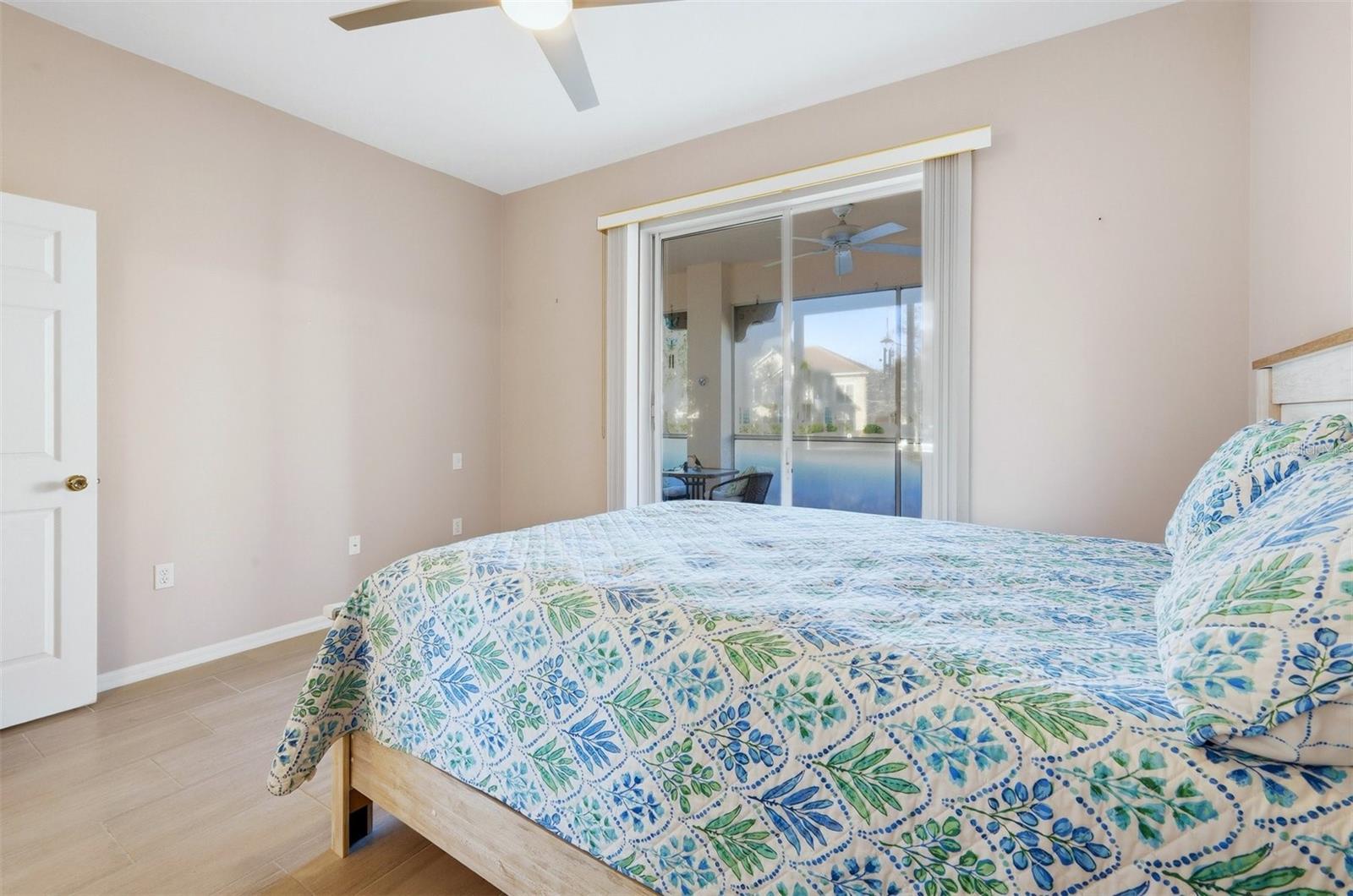 PLAZA DE FLORES - Residential