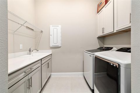 Tiny photo for 8606 SW 61st Loop, Ocala, FL 34481 (MLS # OM701339)