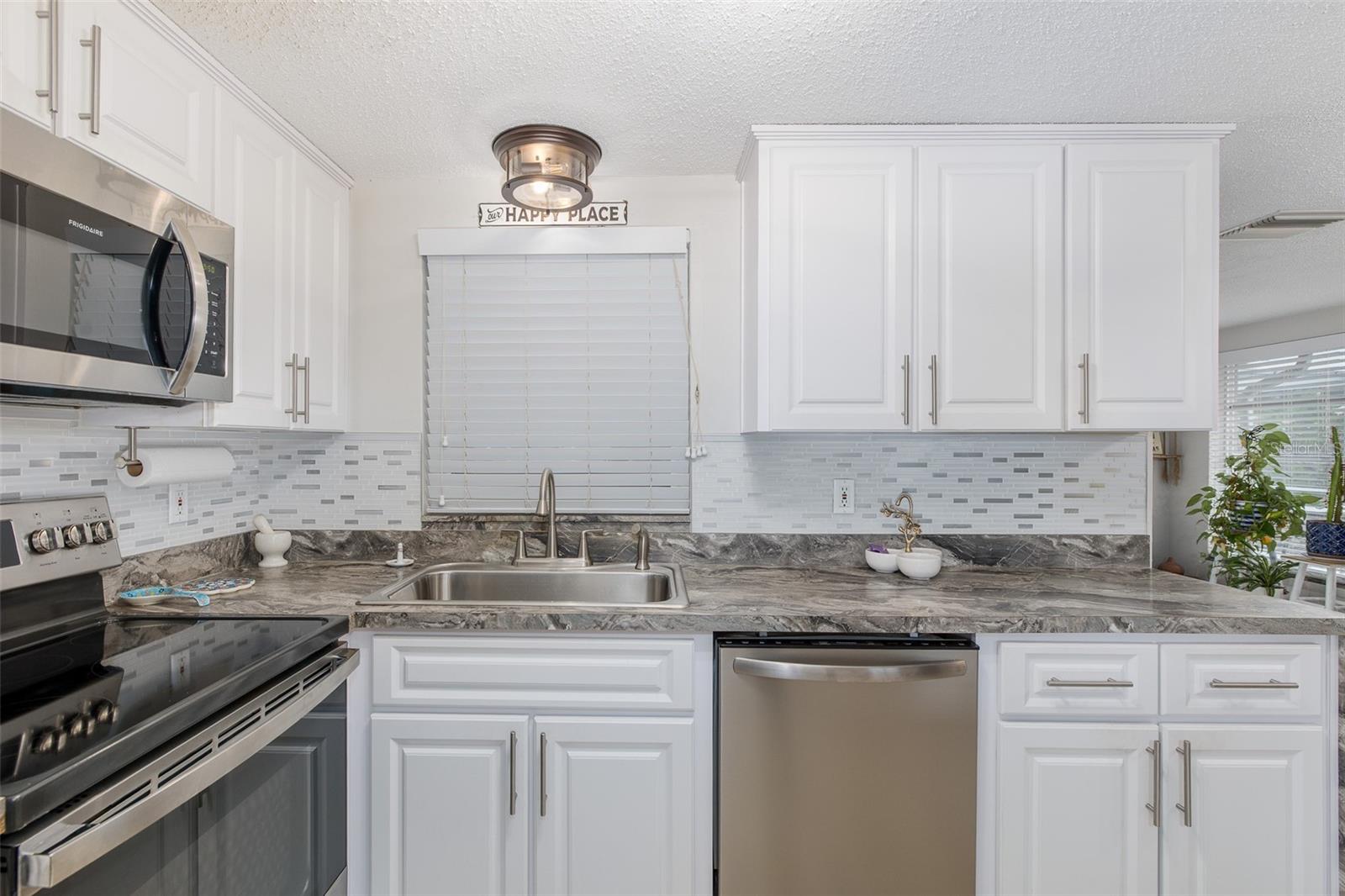 JASMINE LAKES - Residential