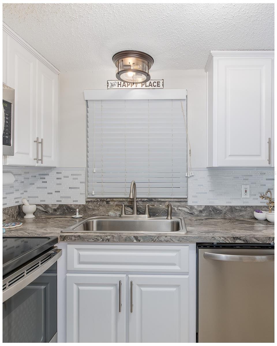 JASMINE LAKES - Residential