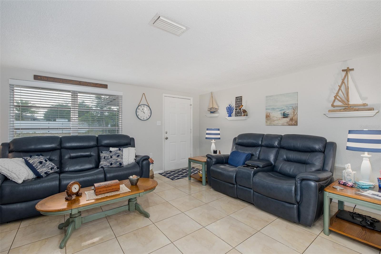 JASMINE LAKES - Residential