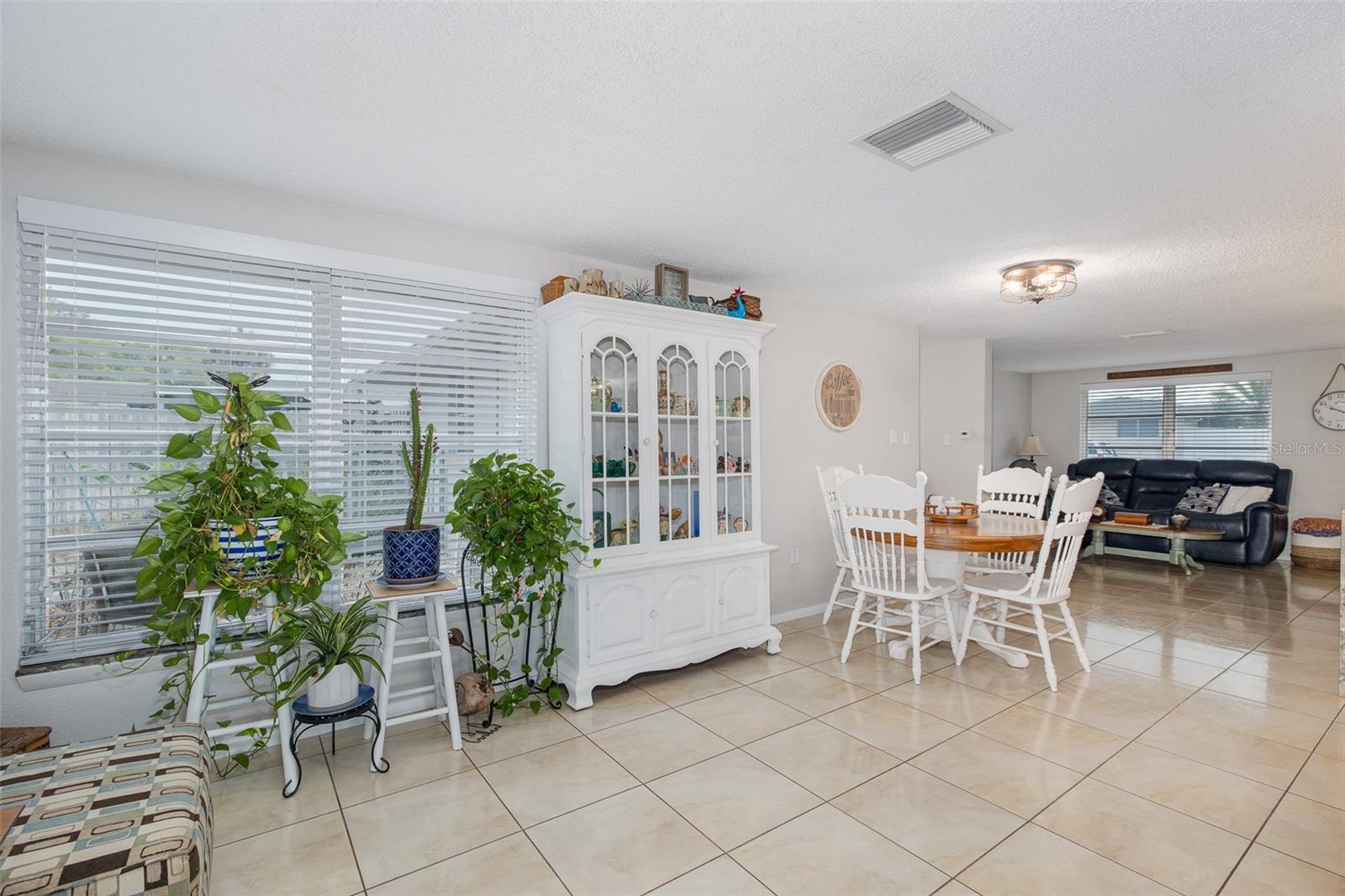 JASMINE LAKES - Residential