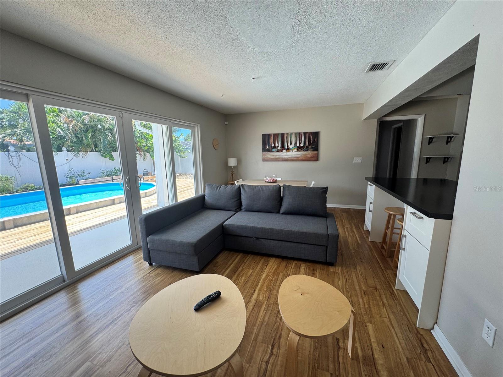 OAKHURST GROVES - Residential Lease