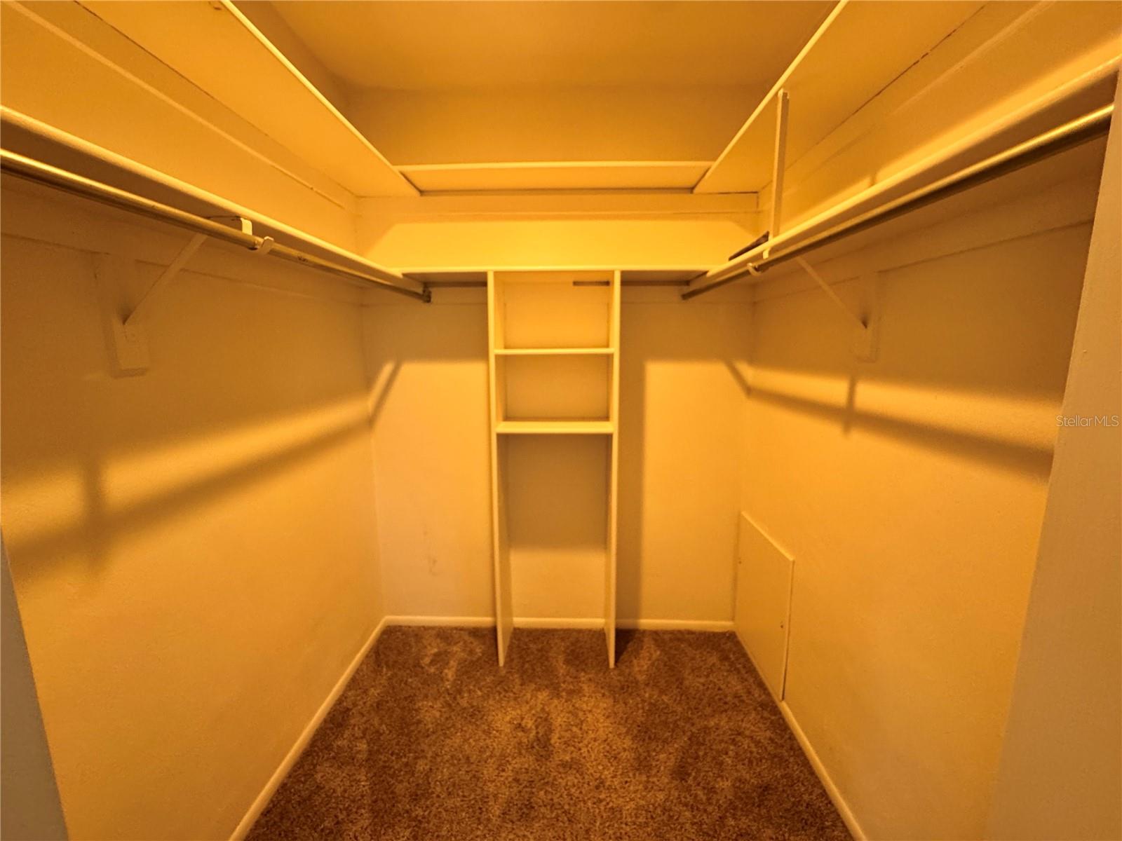OAKHURST GROVES - Residential Lease