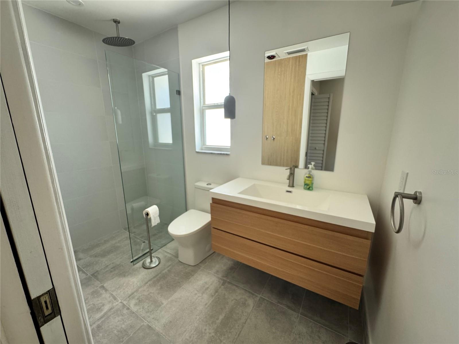OAKHURST GROVES - Residential Lease