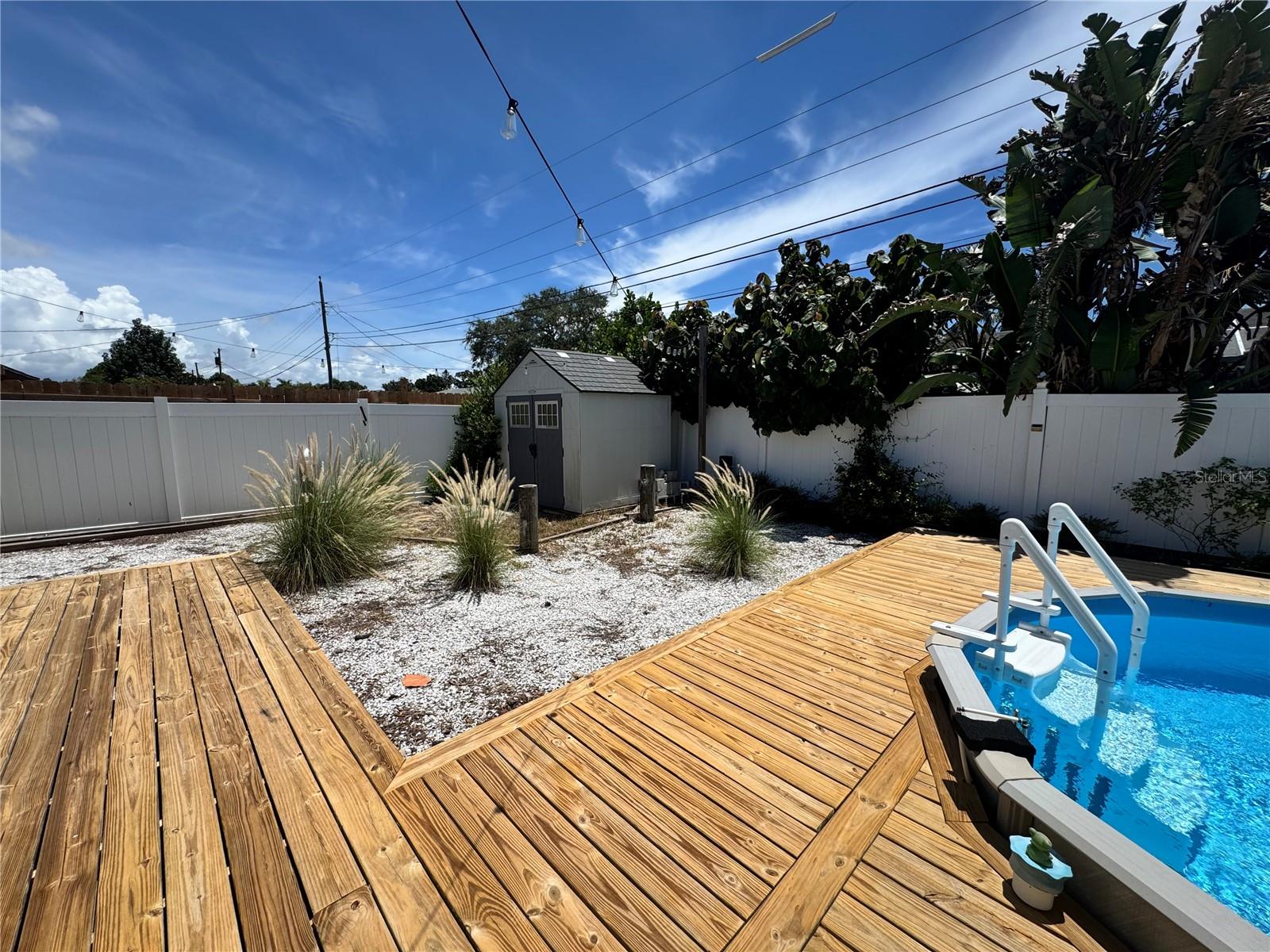 OAKHURST GROVES - Residential Lease