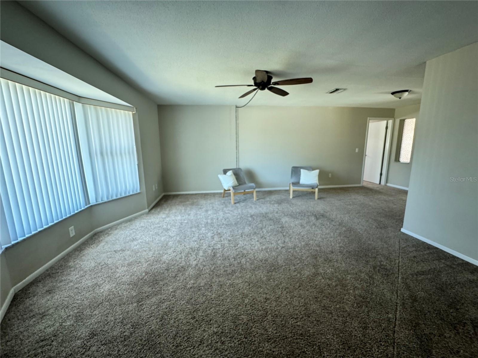 OAKHURST GROVES - Residential Lease