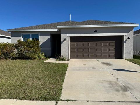 Photo of 3345 Curlew Avenue, Leesburg, FL 34748 (MLS # O6344542)