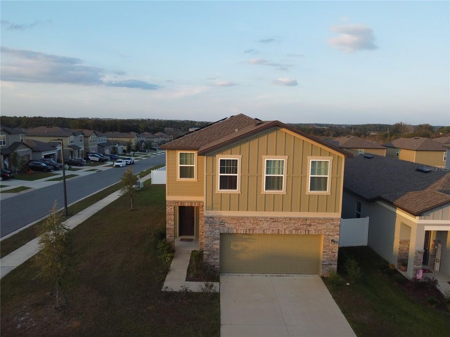 Brand-new construction home in the desirable Phillips Landing community! This spacious 4-bedroom, 2.5-bath home sits on a corner lot with an oversized yard, offering plenty of outdoor space to enjoy. Inside, you’ll find an open floor plan with stylish new tile flooring and smart-home upgrades throughout. The kitchen and living areas flow seamlessly, creating the perfect layout for both entertaining and everyday living. Upstairs features a versatile loft area plus four generous bedrooms, each with walk-in closets for ample storage. Solar panels are included in the rent, helping reduce utility costs. Located just minutes from Lakeridge Winery with easy highway access, this home offers modern comfort, space, and convenience all in one. Schedule your showing today!