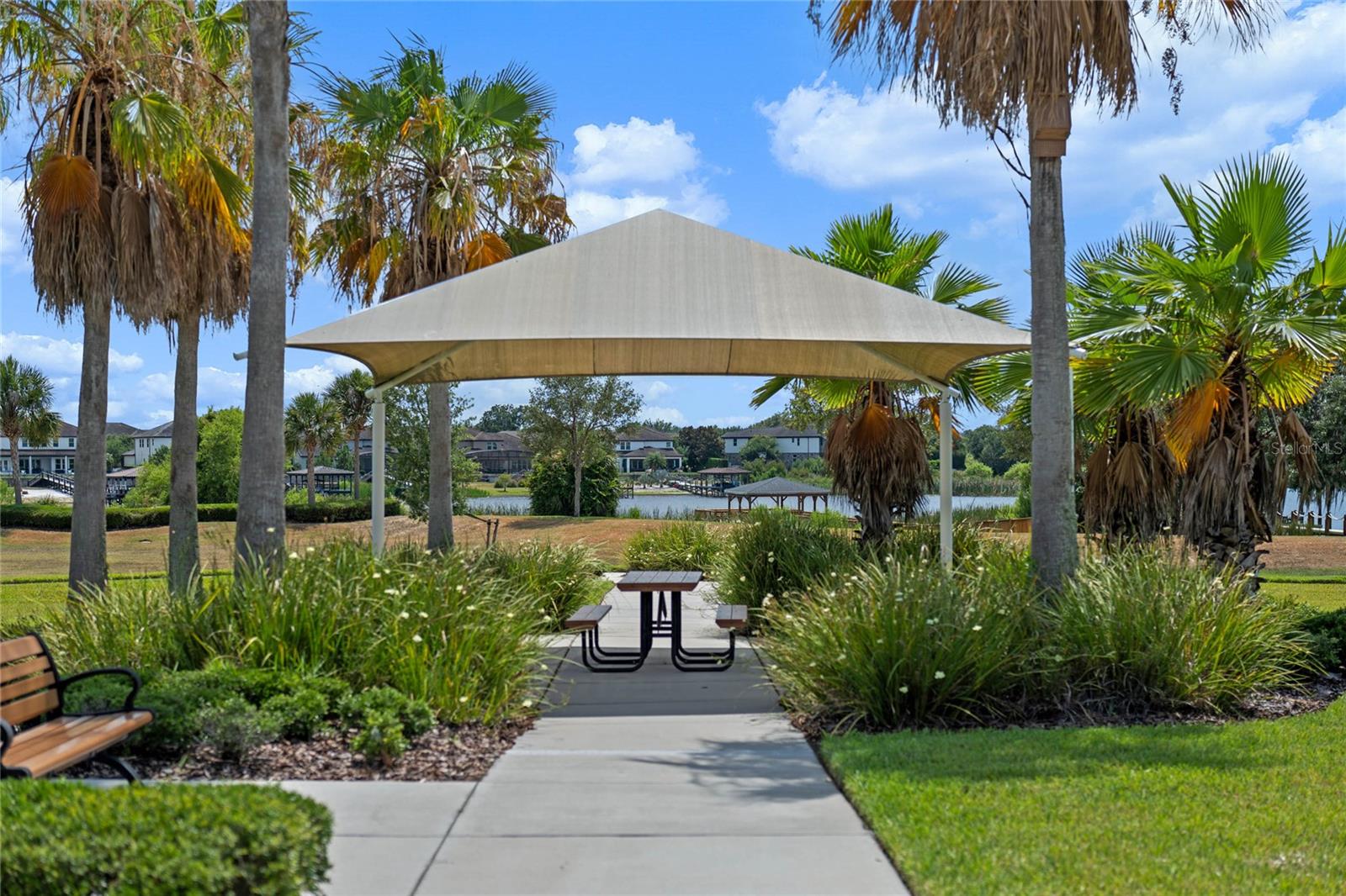 HICKORY HAMMOCK - Residential