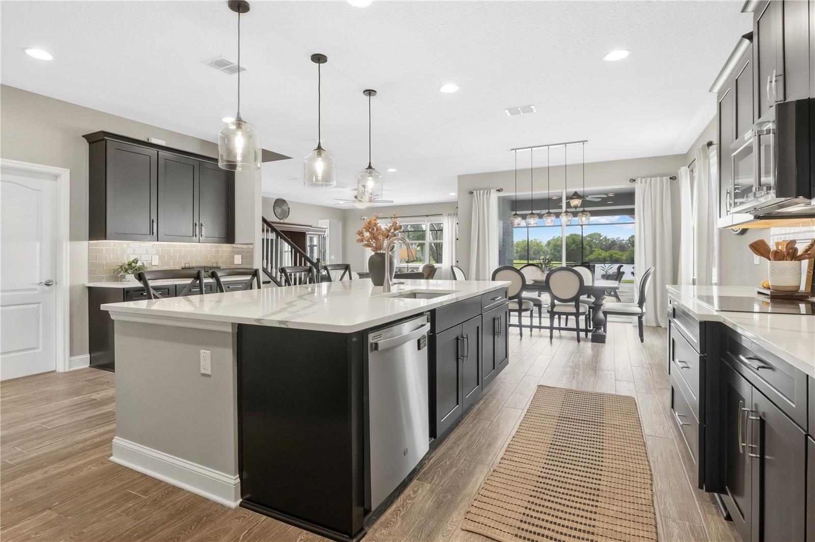 HICKORY HAMMOCK - Residential