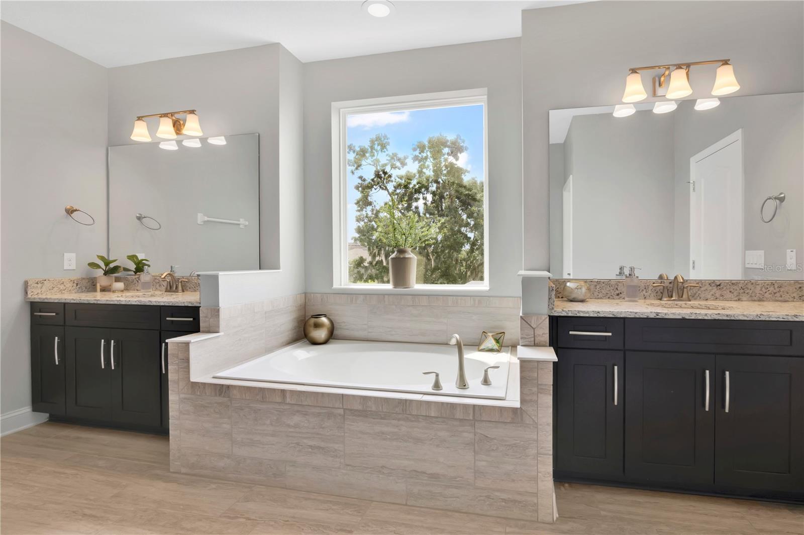 HICKORY HAMMOCK - Residential